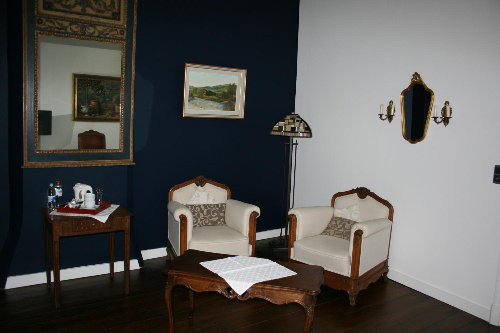 Chateau De Bonne Esperance Юи Екстериор снимка